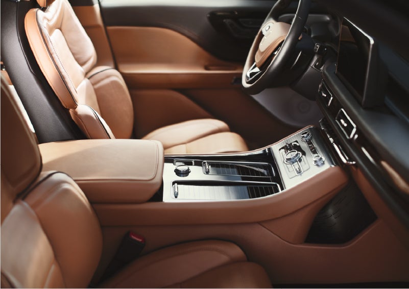 A 2023 Lincoln Aviator® Black Label model is shown in the Flight interior theme | West Point Lincoln in Houston TX