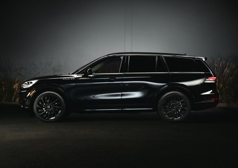A 2024 Lincoln Aviator® SUV is shown in the Infinite Black exterior color | West Point Lincoln in Houston TX